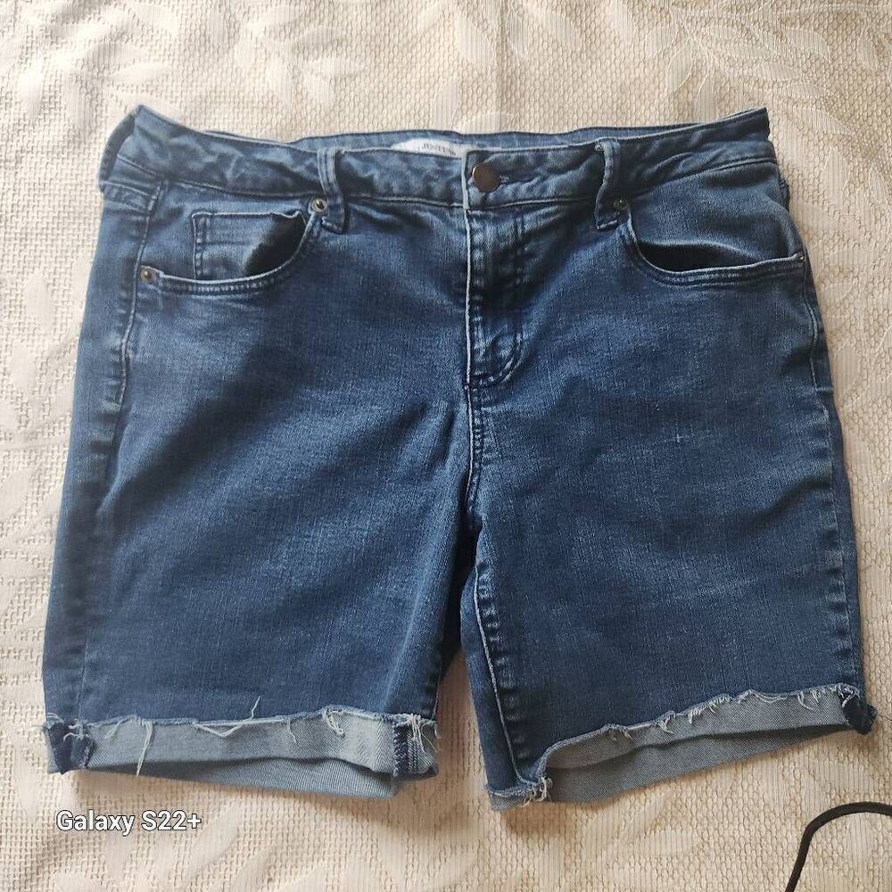 R14 Just Fab cut off jean shorts